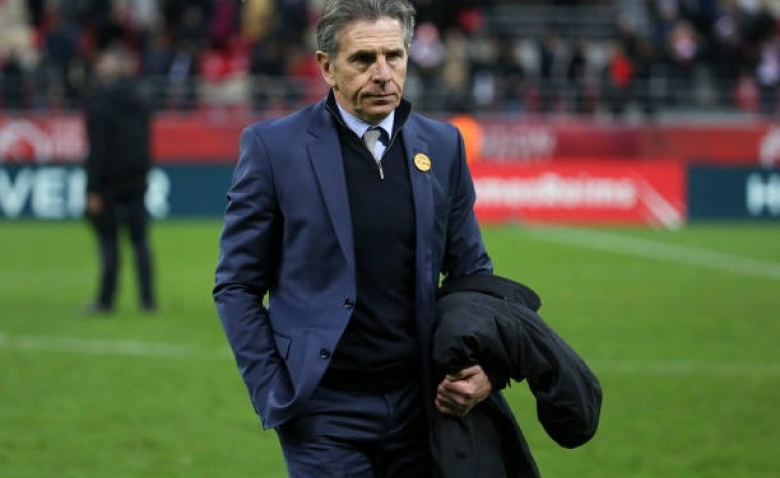 Illustration : "Mercato ASSE : Un ex-entraineur des Verts reprend du service en Ligue 1 !"