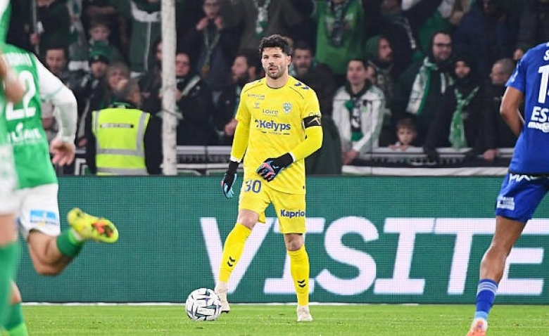 Illustration : "Mercato ASSE : Plusieurs pistes émergent pour l'après-Larsonneur !"