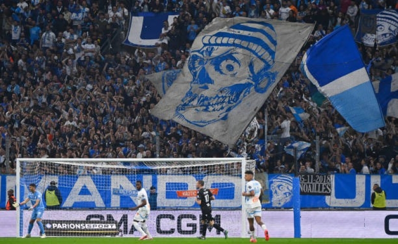 Illustration : "Mercato OM : Un talent belge ciblé par Benatia pour renforcer l'entrejeu !"