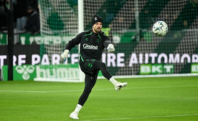 Illustration : "Mercato ASSE : Une piste inconnue activée pour la succession de Larsonneur "