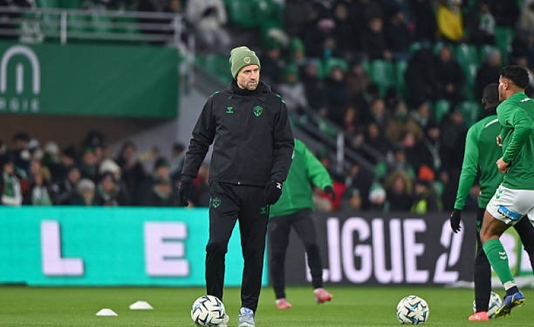 Illustration : "Mercato ASSE : Un premier transfert achevé par Kilmer Sports !"