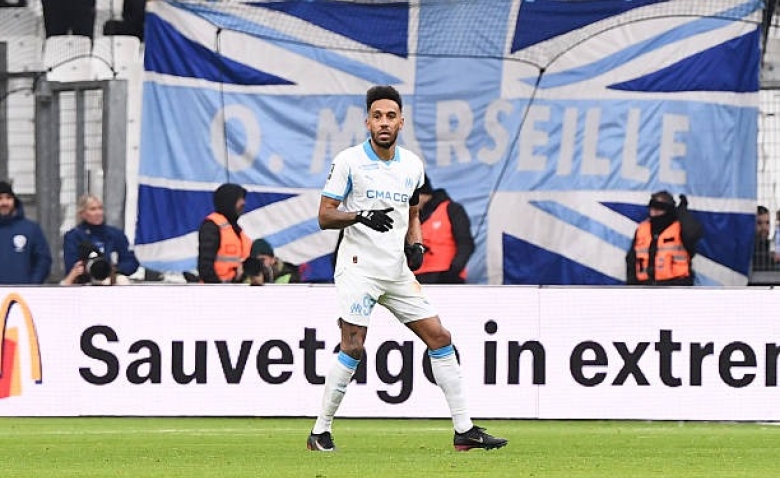 Illustration : "Mercato OM : Un second départ coup de tonnerre en 2025-2026 après Rabiot ?"