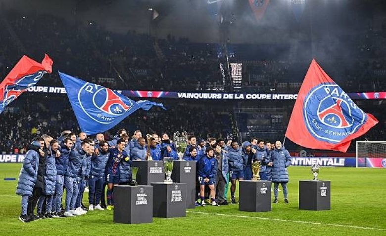 Illustration : "Mercato PSG : De grandes négociations entamées pour l'arrivée d'un défenseur !"