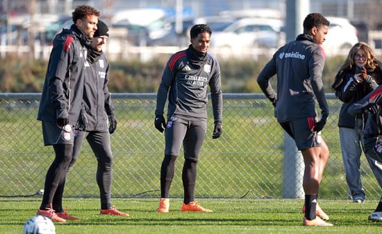 Illustration : "OL : Une incertitude et une grande titularisation attendue dans le onze face au LOSC "