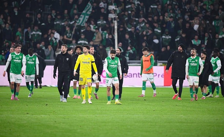 Illustration : "Mercato ASSE : Un autre défenseur quitte les Verts après Batubinsika "