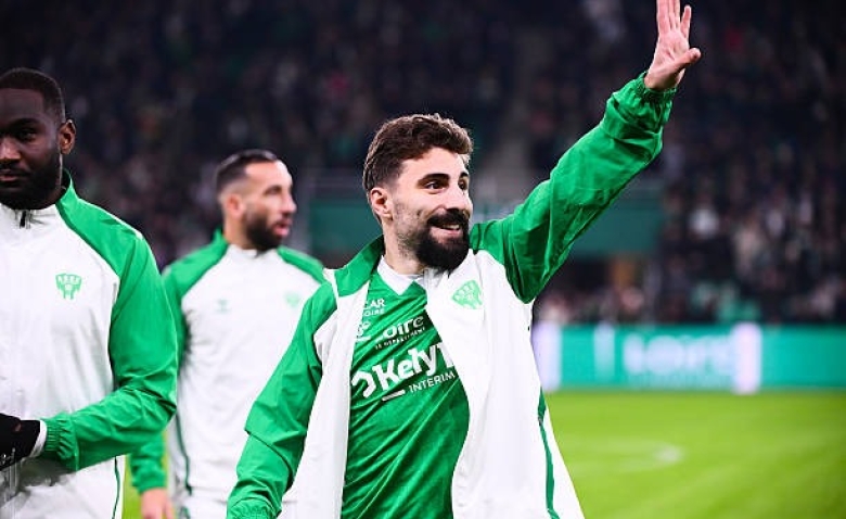 Illustration : "Mercato ASSE : Les Verts déclinent une offre XXL pour Davitashvili "