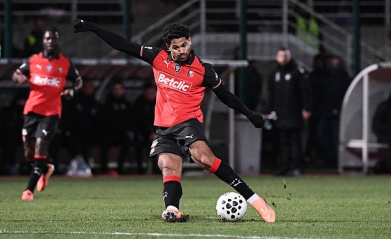 Illustration : "Mercato Rennes : Une arrivée d'envergure va déclencher le départ de Ludovic Blas"