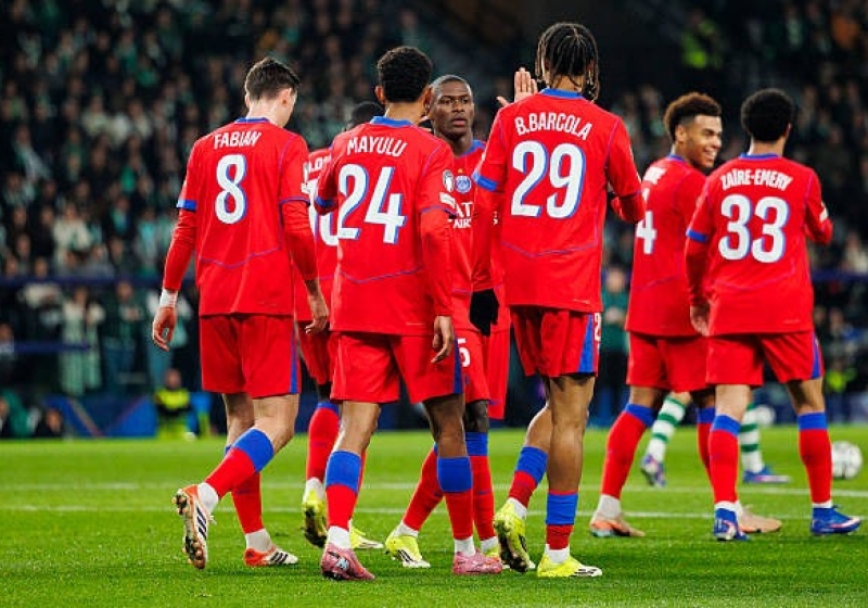 Illustration : INFO Mercato PSG : Une pépite fait saliver Arsenal et Chelsea !