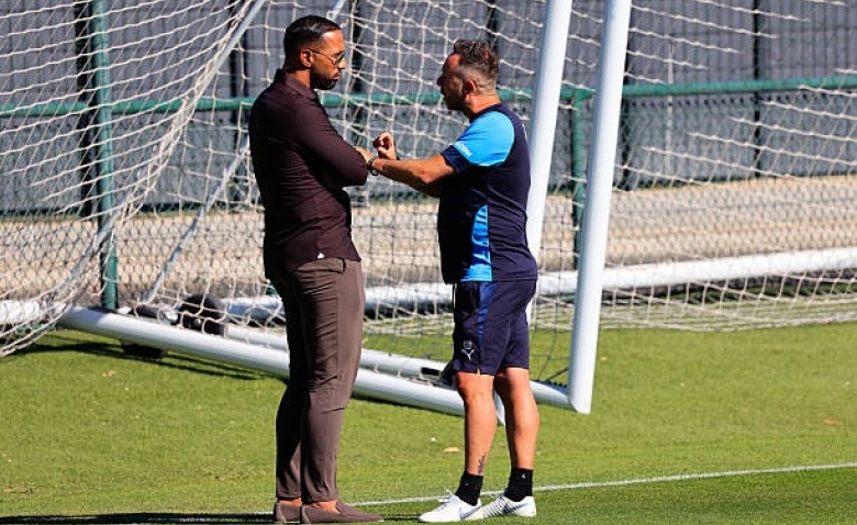 Illustration : "Mercato OM : Deux départs à l'origine d'un séisme sur la Canebière ?"