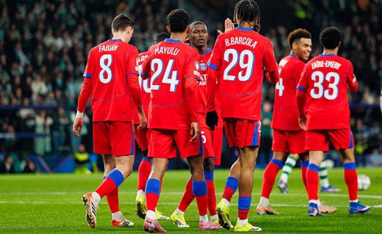 Illustration : "Mercato PSG : Le board parisien boucle une signature juste avant Auxerre !"