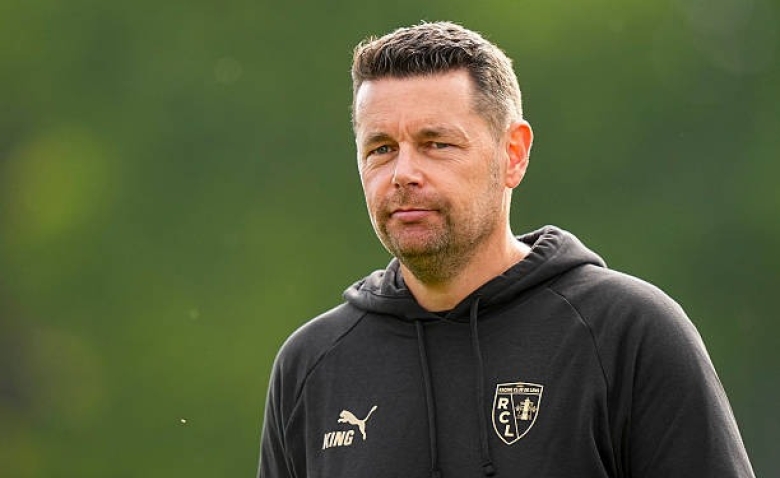 Illustration : "Mercato Lens : Un troisième départ à l'origine d'une rentrée d'argent inattendue !"