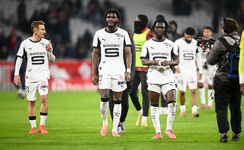 Illustration : "Mercato Rennes : Trois départs XXL concédés dans le sprint final ?"