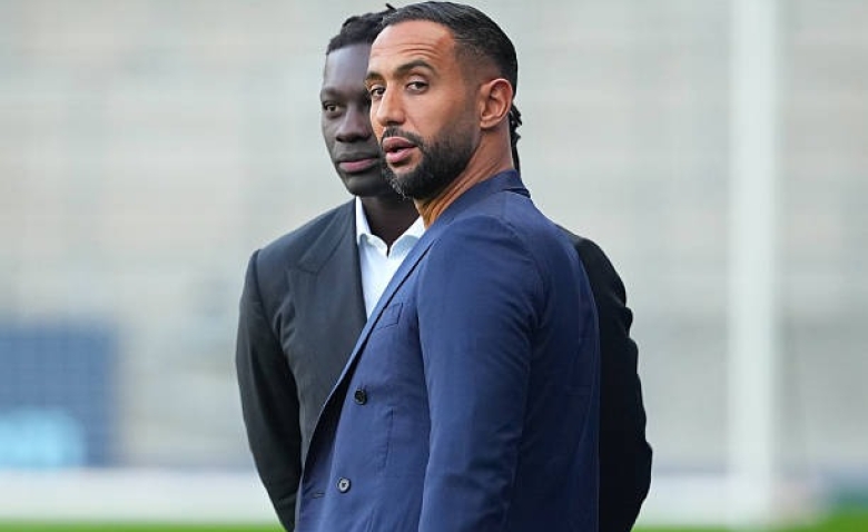 Illustration : "OM : Benatia boucle un transfert in extremis avant la fin du mercato !"