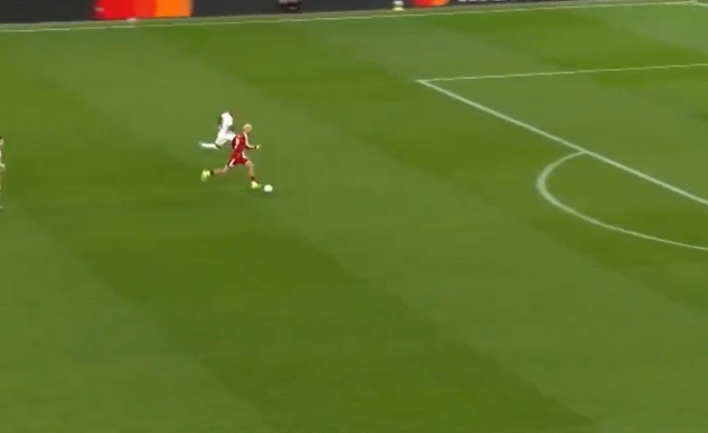 Illustration : "[Multiplex LDC] Liverpool - Qarabag : Le but en solitaire d'Ekitike en vidéo (4-0)"