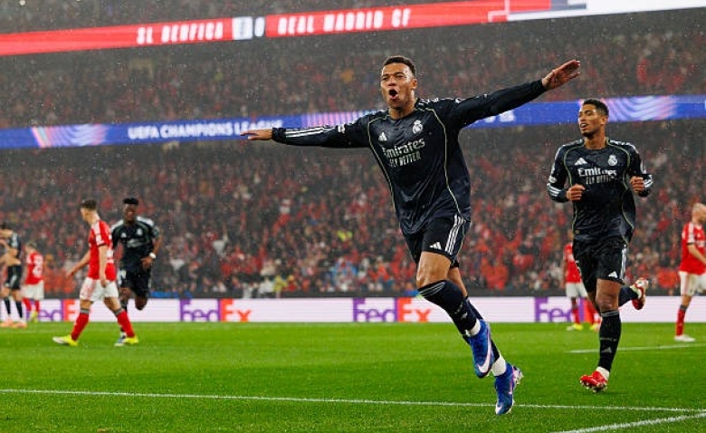 Illustration : "[Multiplex LDC] Benfica - Real Madrid : Le doublé de Mbappé en vidéo ! (3-2)"