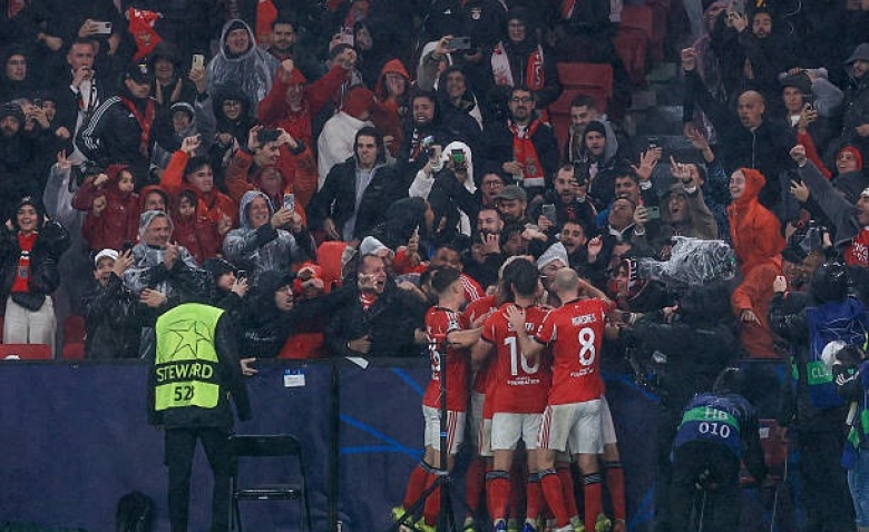 Illustration : "[MULTIPLEX LDC] Benfica - Real Madrid : Le but du gardien qui élimine l'OM en vidéo ! (4-2)"