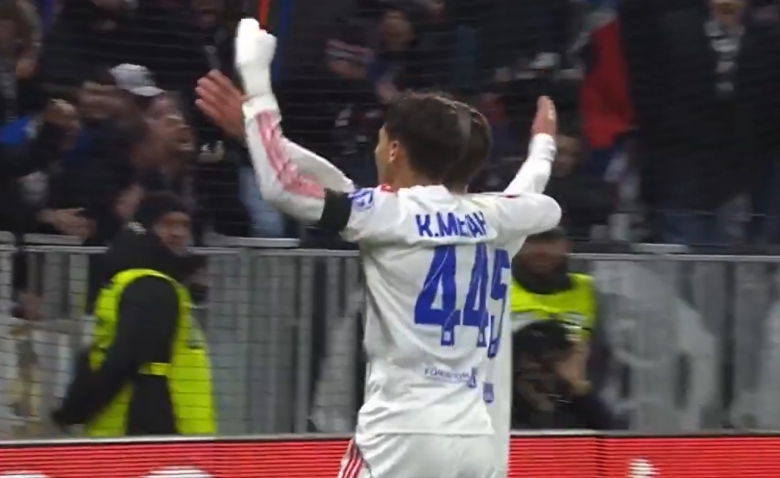 Illustration : "Lyon - PAOK : le résumé et les buts en vidéo (4-2) - Ligue Europa"