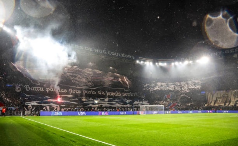 Illustration : "Mercato PSG : Un retour suivi d'un départ pour un grand espoir parisien "