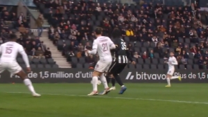 Illustration : Angers - Metz : la vidéo du but de l'ouverture du score (1-0) - Ligue 1 J20
