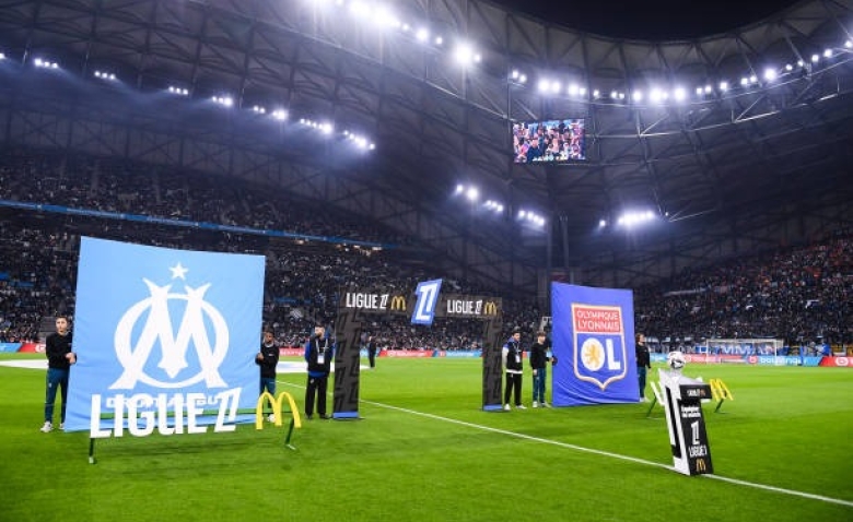 Illustration : "Mercato OM : Un autre flop de l'été file en Premier League après Matt O'Riley"