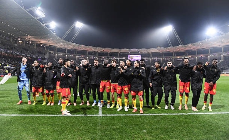 Illustration : "Mercato Lens : Plusieurs mouvements envisagés après la clôture du mercato "