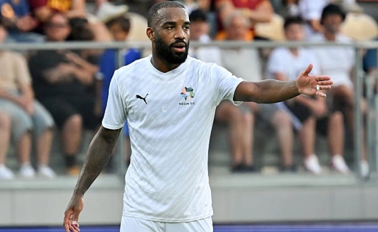 Illustration : "(Vidéo) : La frappe pleine lucarne de Lacazette en Arabie Saoudite "