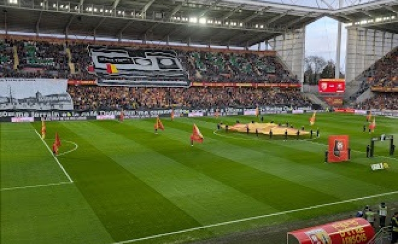 Illustration : "(Vidéo) RC Lens - Stade Rennais : Le caviar de Thauvin pour le but d'Aguilar ! (2-1) - Ligue 1 J 21"