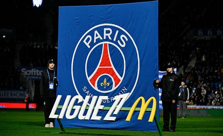 Illustration : "Mercato : Le PSG va mettre 100M € sur la table pour Diomandé !"