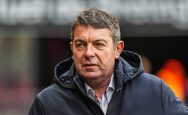 Illustration : "Stade Rennais : Arnaud Pouille allume Beye lors de la présentation d'Haise"