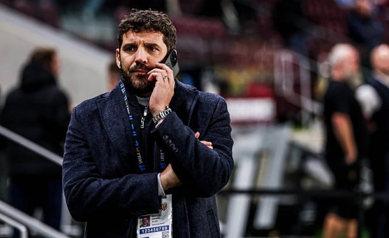 Illustration : "Mercato Lens : Deux cadres sur le départ, Leca anticipe déjà un été mouvementé"