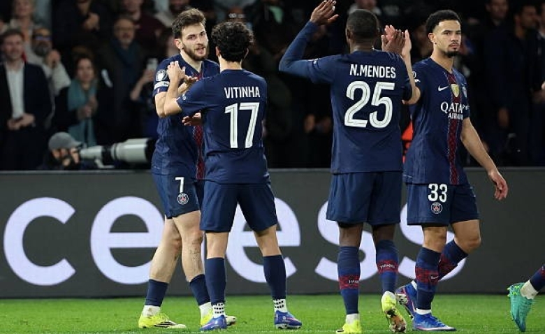 Illustration : "PSG - AS Monaco : Le résumé et les buts en vidéo (2-2) - Ligue des Champions"