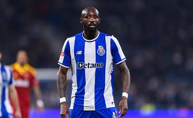 Illustration : "Stade Rennais : Fofana au cœur d’une tempête après un penalty controversé"