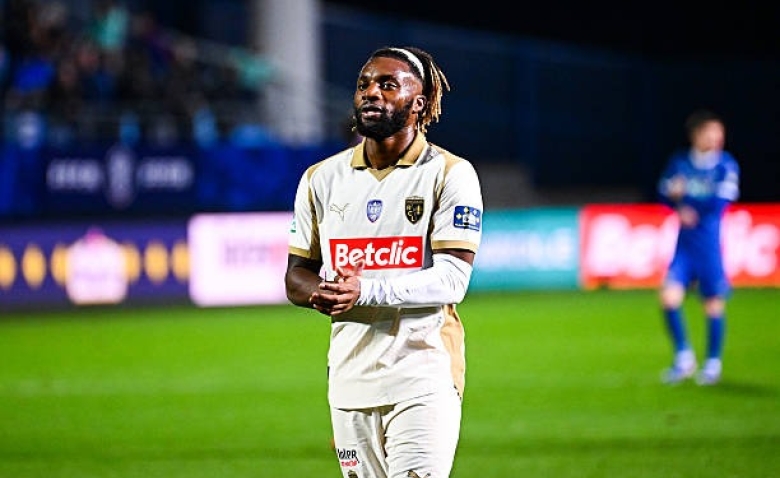 Illustration : "Mercato Lens : Saint-Maximin a été recalé par un club de Ligue 1 avant les Sang et Or"