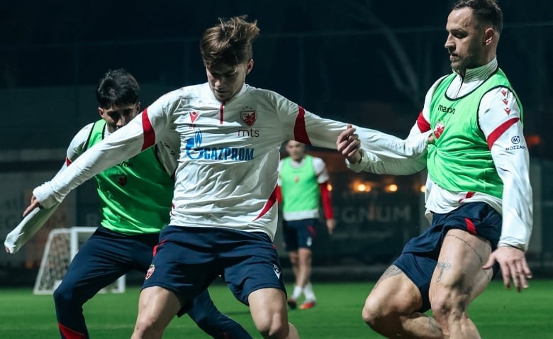 Illustration : "Mercato : OM prêt à débourser 25 millions d’euros sur un milieu offensif ?"