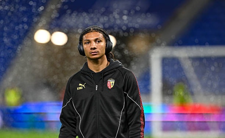 Illustration : "Mercato Lens : Ismaëlo Ganiou, le nouveau braquage financier qui se prépare à Bollaert ?"