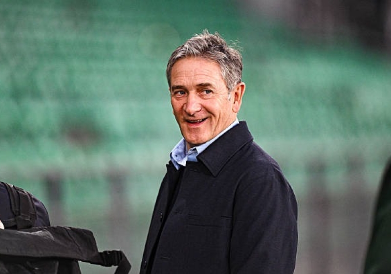 Illustration : ASSE : "Je sais qui sera capitaine", Philippe Montanier joue avec les nerfs des supporters