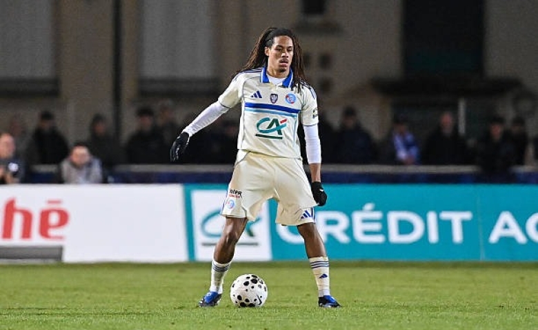 Illustration : "Mercato ASSE : Le retour de Mathis Amougou se précise, Strasbourg fixe son prix !"