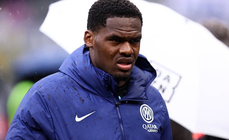 Illustration : "Mercato PSG : Un duel au sommet avec l'Arabie Saoudite pour un crack de l'Inter Milan ?"