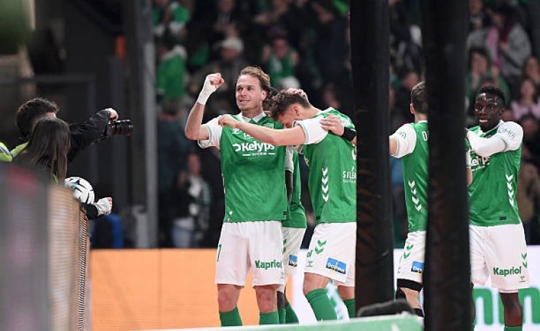 Illustration : "ASSE : Deux Verts intègrent l'équipe type après le festival contre Annecy !"