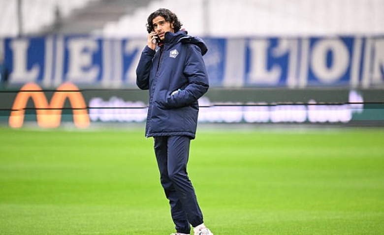 Illustration : "Mercato LOSC : 80 millions pour Bouaddi ? Lille prépare un casse historique !"