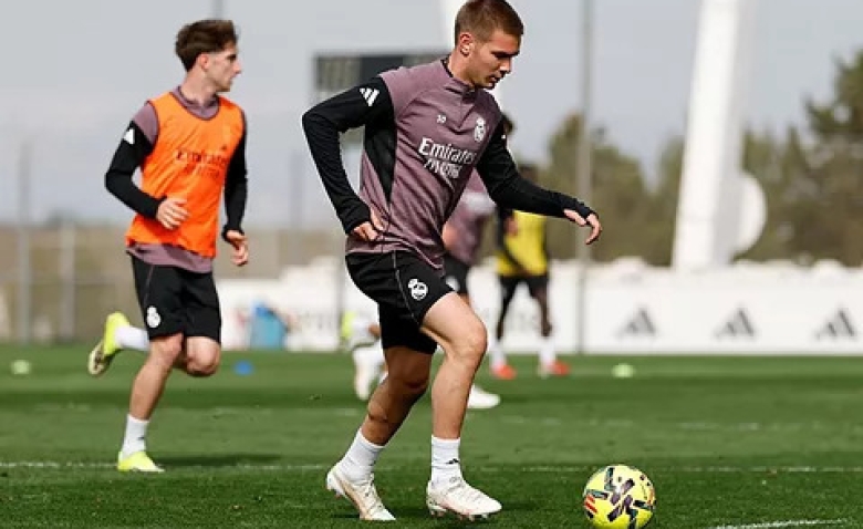 Illustration : "Mercato OL : Un attaquant du Real Madrid dans le viseur"