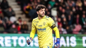 Illustration : ASSE : Le futur salaire XXL de Gautier Larsonneur fait grincer des dents !