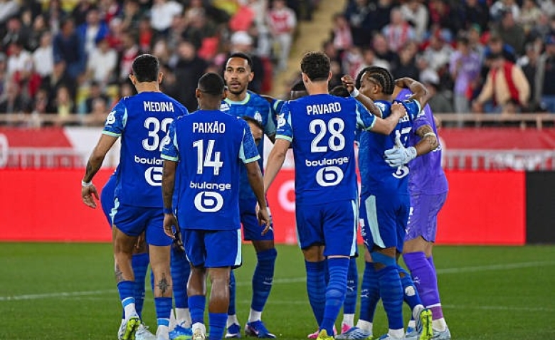 Illustration : "Mercato OM : 40 M€ pour un indésirable ? Le coup de bluff de Frank McCourt !"