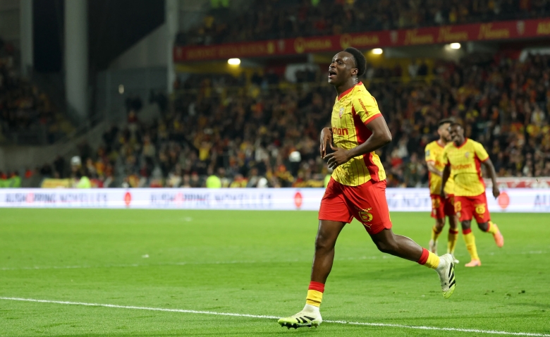 Illustration : "RC Lens : Vers un retour de Baidoo, mais Pierre Sage met la pression"