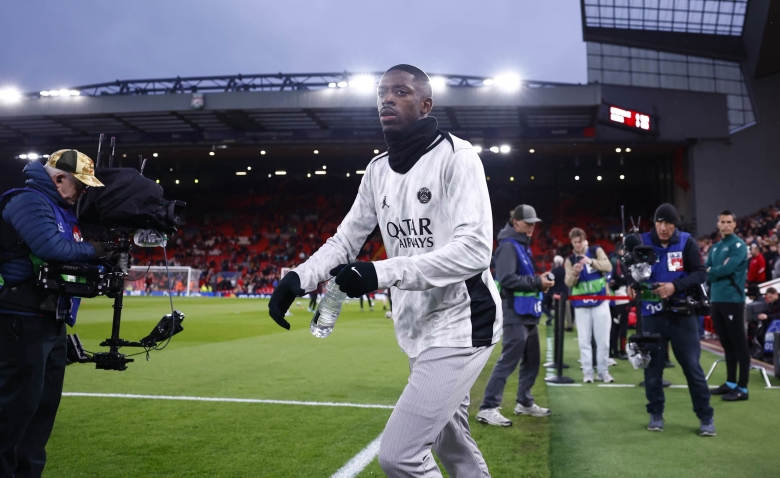 Illustration : "Mercato PSG : Vers un contrat en or proposé à Dembélé pour prolonger ?"