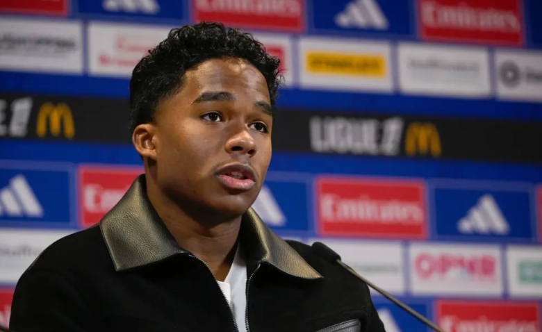 Illustration : "Mercato OL : Coup de tonnerre pour l'avenir d'Endrick, Lyon tente le tout pour le tout !"