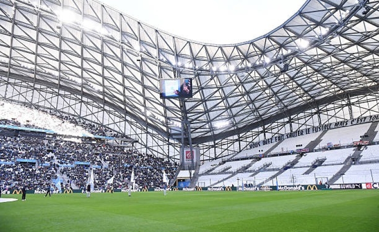 Illustration : "OM - OGC Nice : Une grande première au Vélodrome pour l'arbitrage français !"