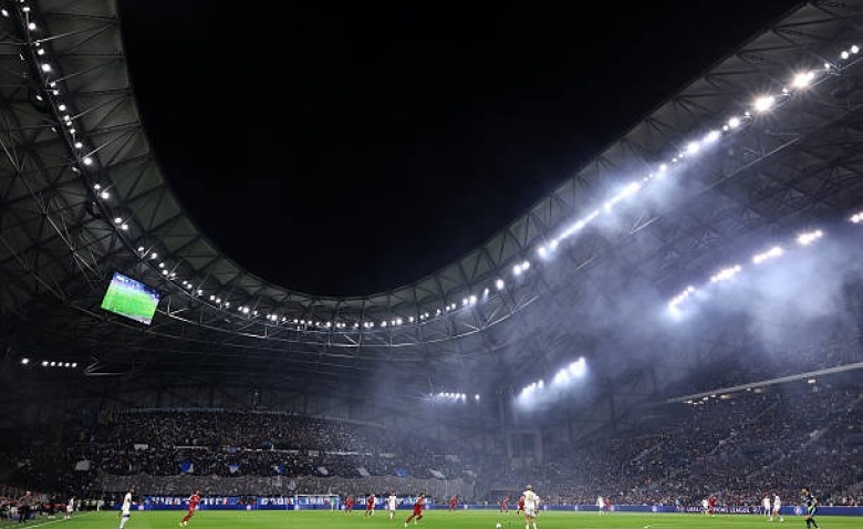 Illustration : "OM : Une image choc en tribunes retient l'attention après la purge contre Nice"