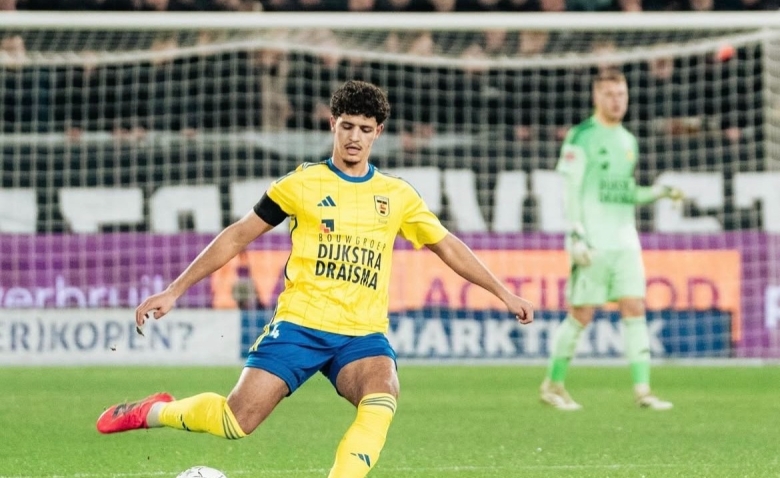 Illustration : "Mercato ASSE : Une première recrue phare identifiée en cas de montée ?"