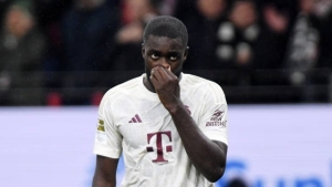 Illustration : PSG - Bayern Munich : Scène de chaos au Parc des Princes, un proche d'Upamecano blessé au visage